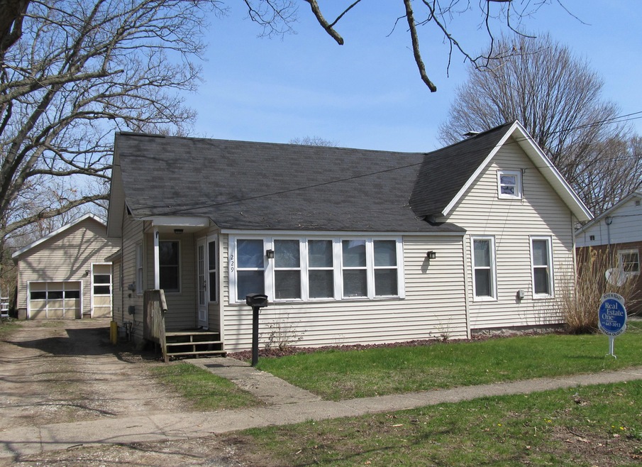front of house spring