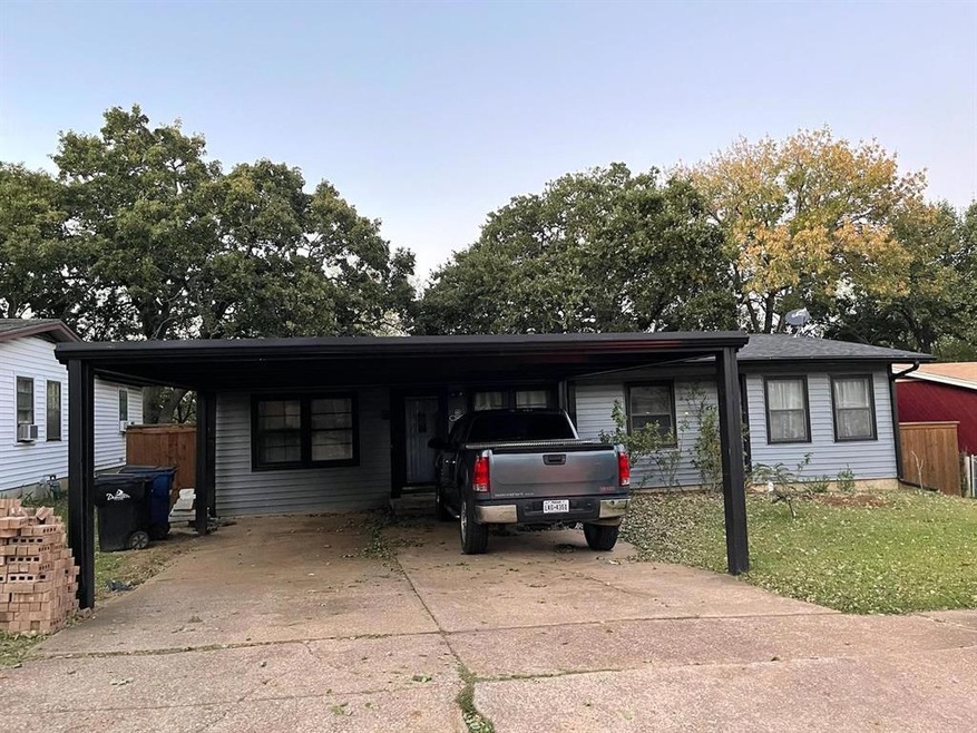 1721 Ridgewood Rd, Denison, TX 75020 - photo 1