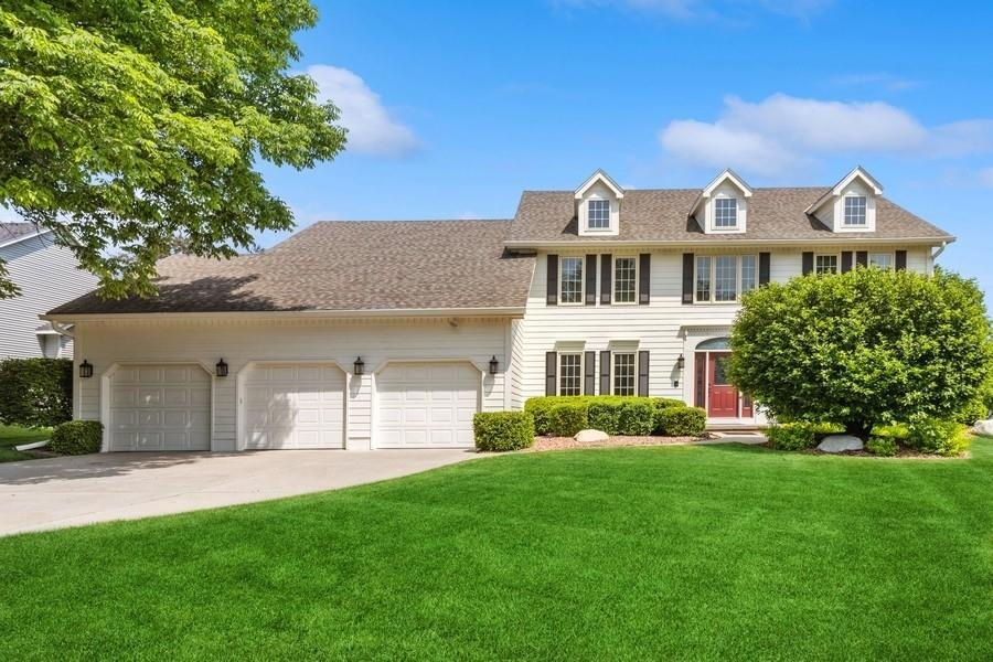 4713 Brookview Dr, West Des Moines, IA 50265 - photo 1