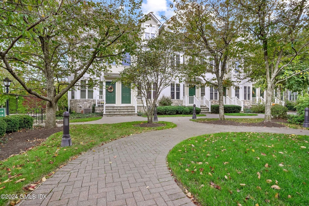 39 Maple Tree Ave unit 45, Stamford, CT 06906 - photo 1