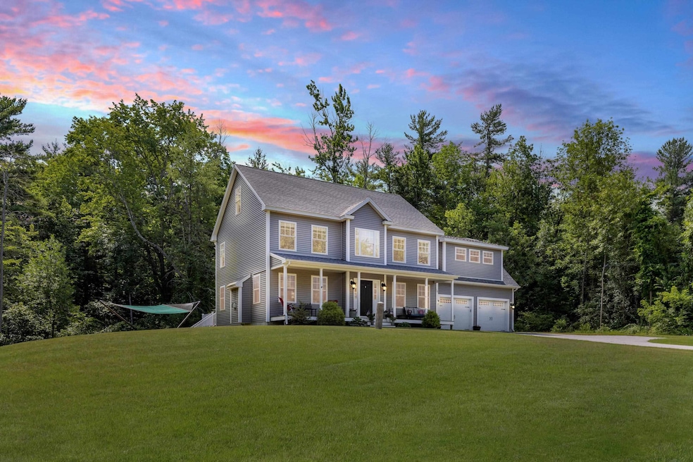 14 Pinewood Dr, Stratham, NH 03885 - photo 1