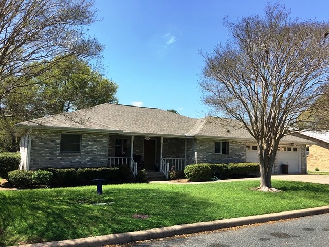 1018 Avenue B, Fredericksburg, TX 78624 - photo 1