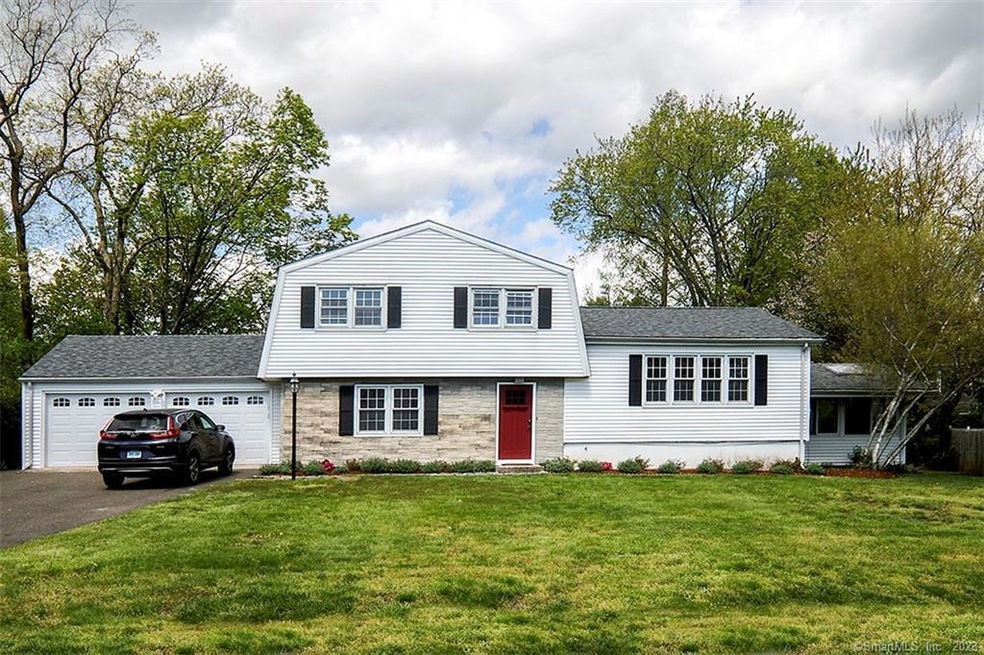 5 Rolling Ln, Norwalk, CT 06851 - photo 1