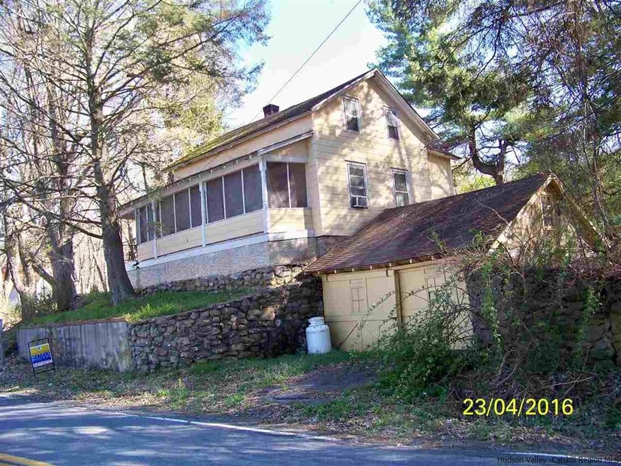 154 Minnewaska Trail, Kerhonkson, NY 12446 - photo 1