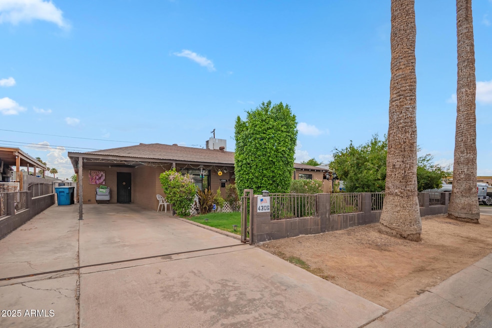 4306 N 50th Ave, Phoenix, AZ 85031 - photo 1