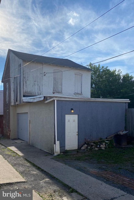 312 N 10th St, Reading, PA 19604 - photo 1