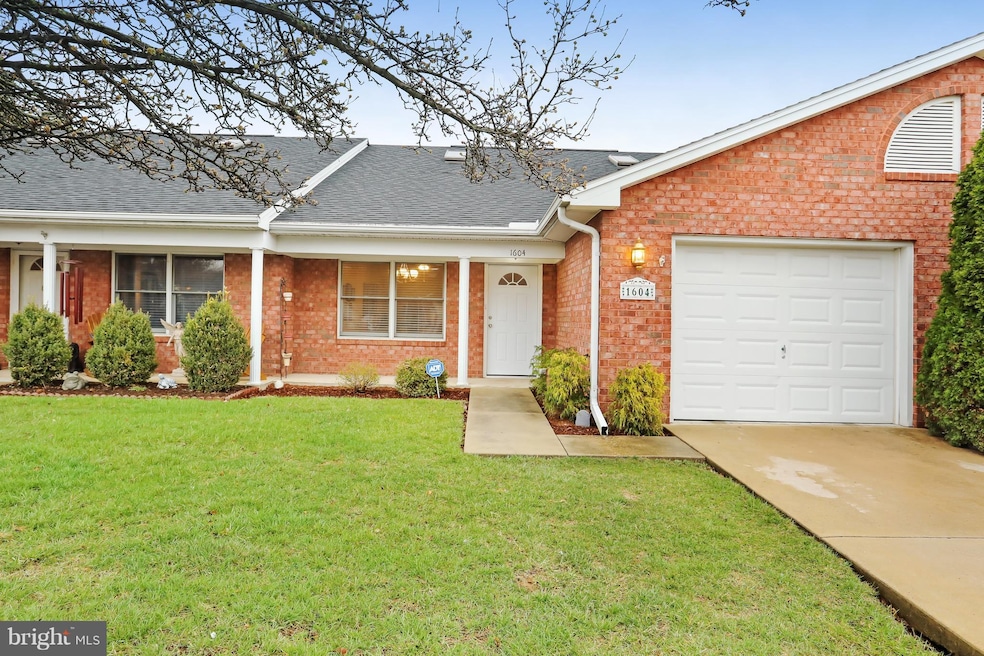 1604 Langley Dr, Hagerstown, MD 21740 - photo 1