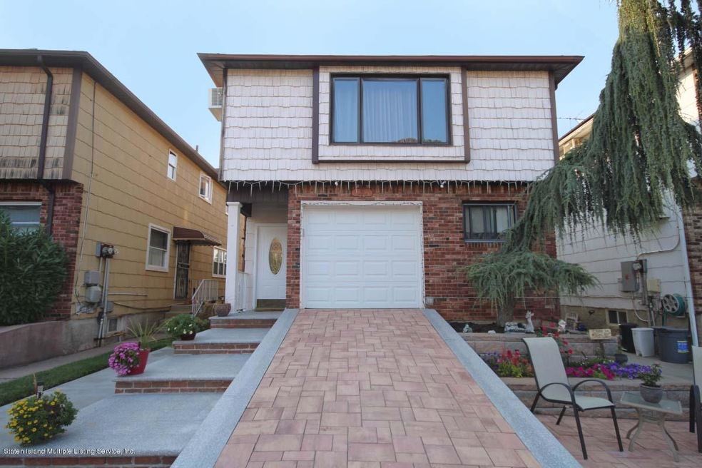 95 Cotter Ave, Staten Island, NY 10306 - photo 1