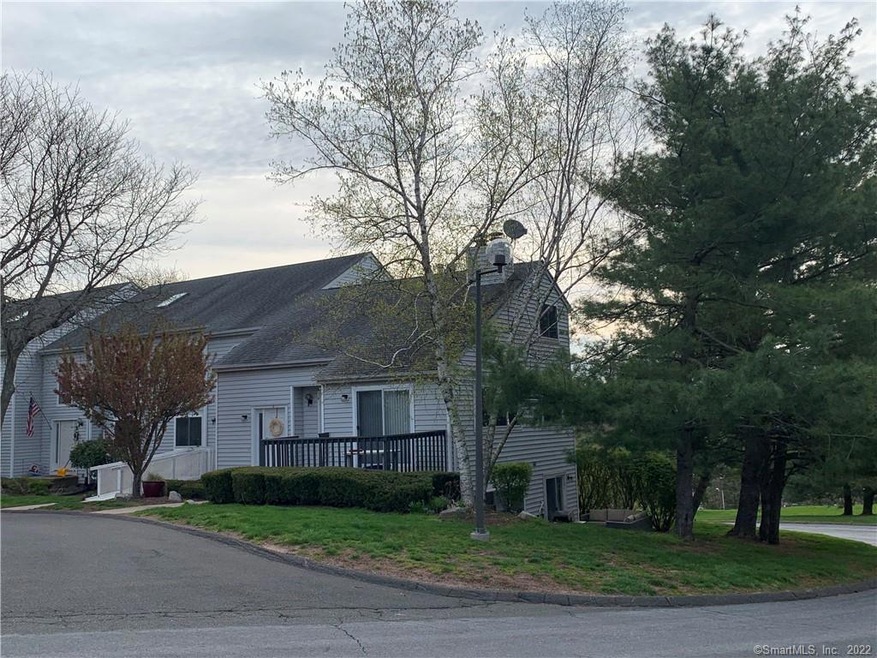 4 Valley Run Dr unit 4, Cromwell, CT 06416 - photo 1