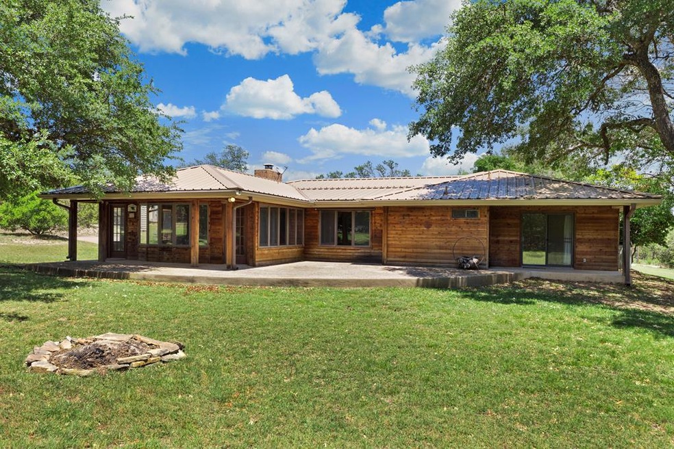 749 Northwood Hills Dr, Fredericksburg, TX 78624 - photo 1