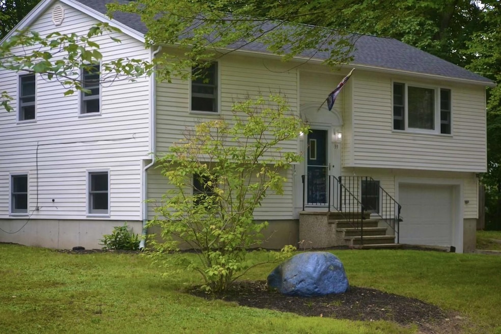 39 Garden St, Old Orchard Beach, ME 04064 - photo 1