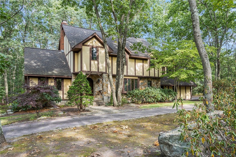 57 Valleybrook Dr, East Greenwich, RI 02818 - photo 1