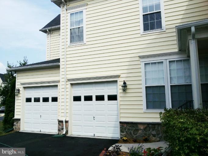 40417 Milford Dr, Broadlands, VA 20148 - photo 1