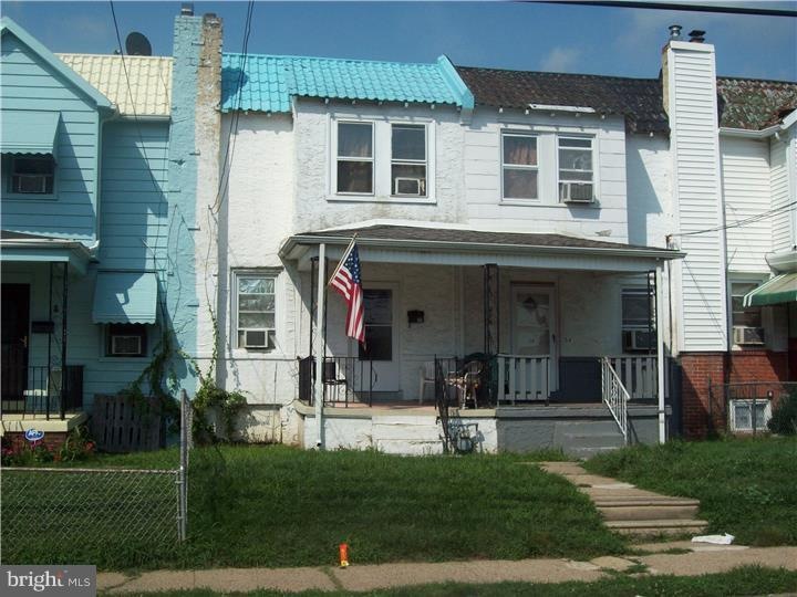 32 Summit St, Darby, PA 19023 - photo 1