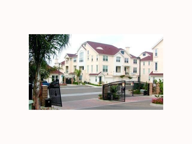 795 Harbor Cliff Way unit 200, Oceanside, CA 92054 - photo 1