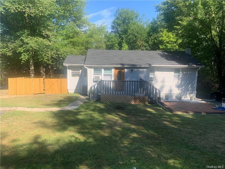 5 Rosemont Rd, Monroe, NY 10950 - photo 1