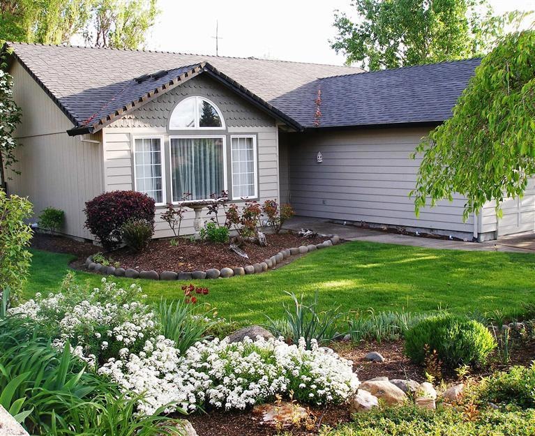 2532 Ashwood Ct, Medford, OR 97504 - photo 1