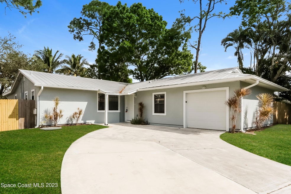 1409 SW Medina Ave, Port Saint Lucie, FL 34953 - photo 1