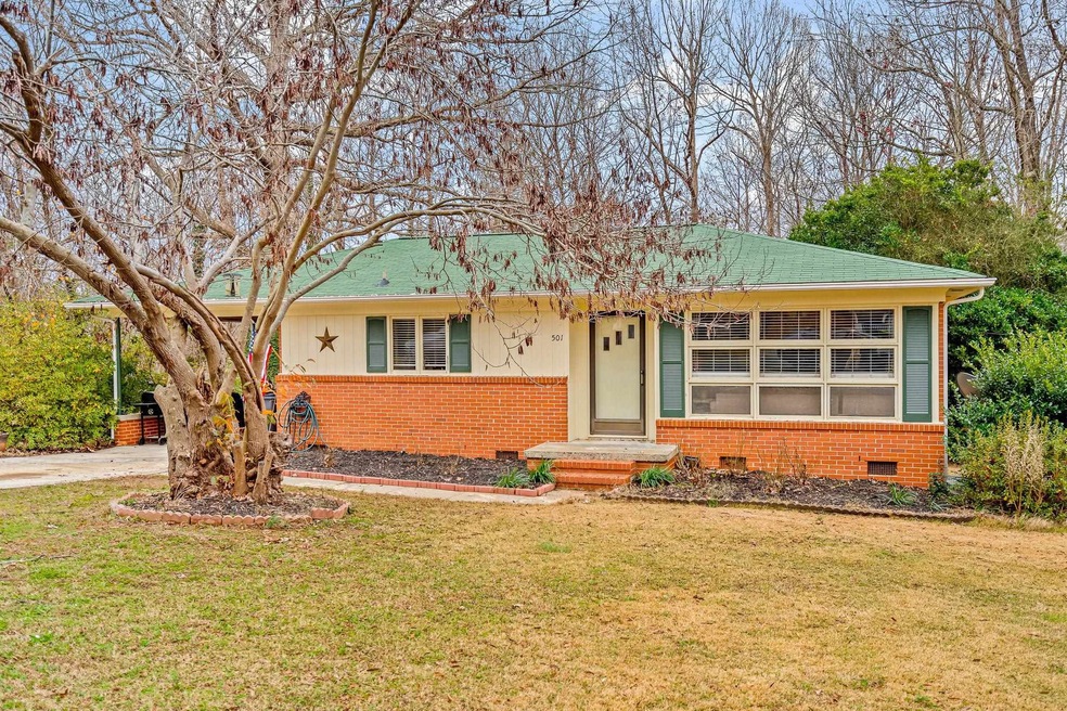 501 W 8th St, Siler City, NC 27344 - photo 1