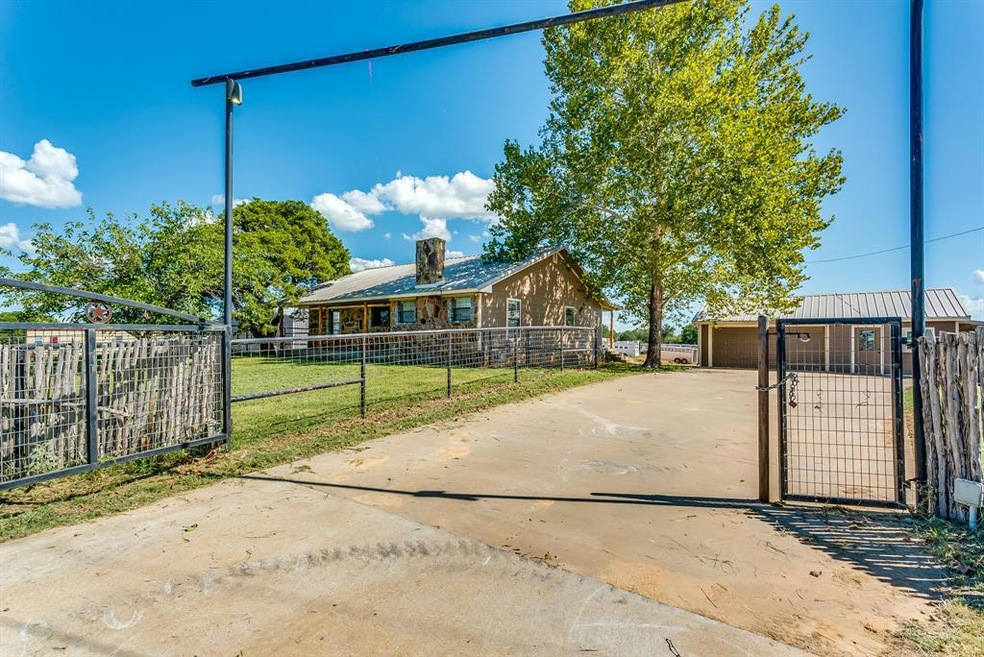 2101 Ranger Hwy, Weatherford, TX 76088 - photo 1