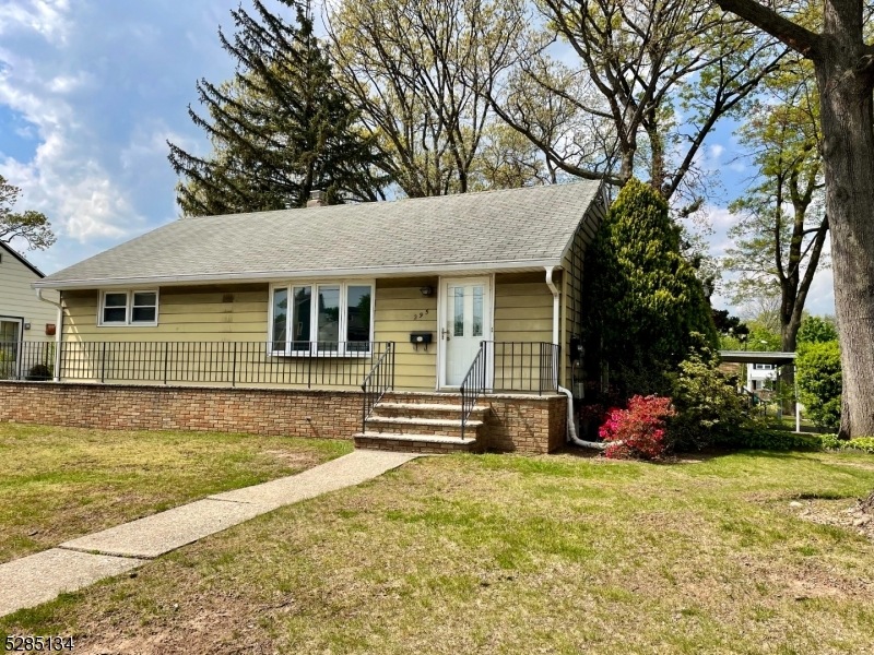 295 Hayes Dr, Saddle Brook, NJ 07663 - photo 1