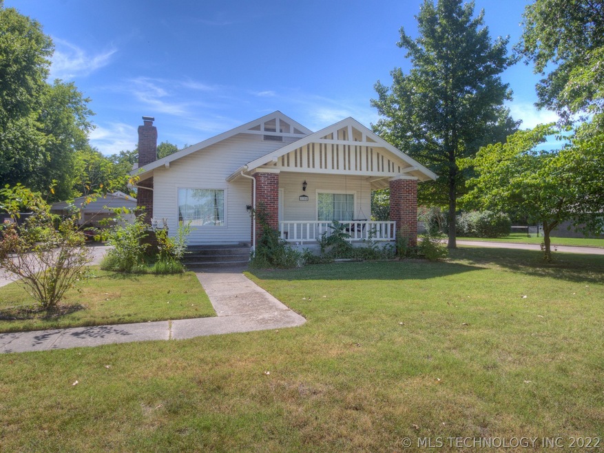 1104 N Cherokee Ave, Claremore, OK 74017 - photo 1