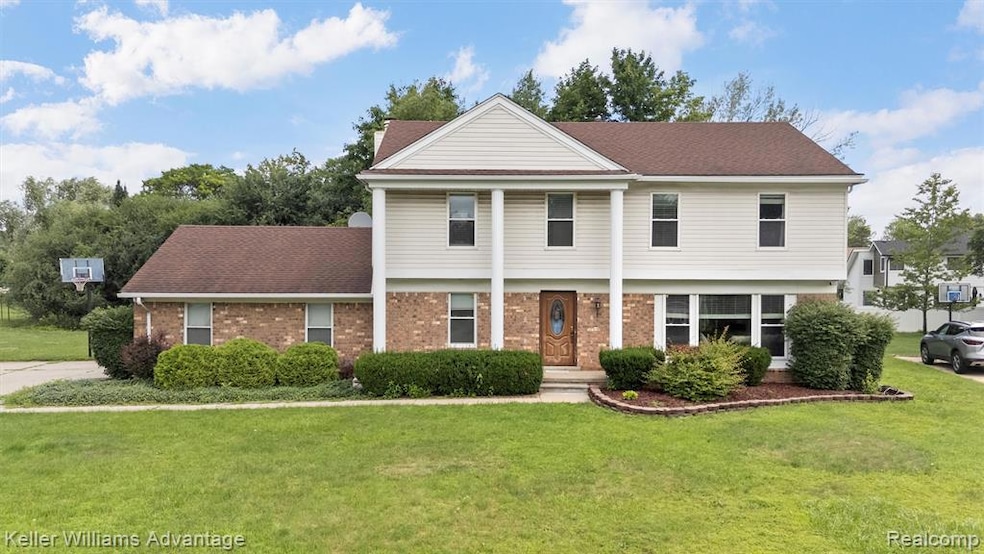 5016 Patrick Rd, West Bloomfield, MI 48322 - photo 1