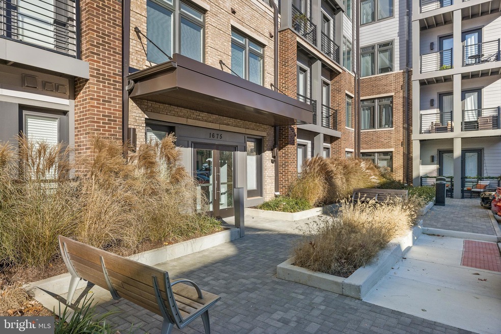 1675 Bandit Loop unit 301B, Reston, VA 20190 - photo 1