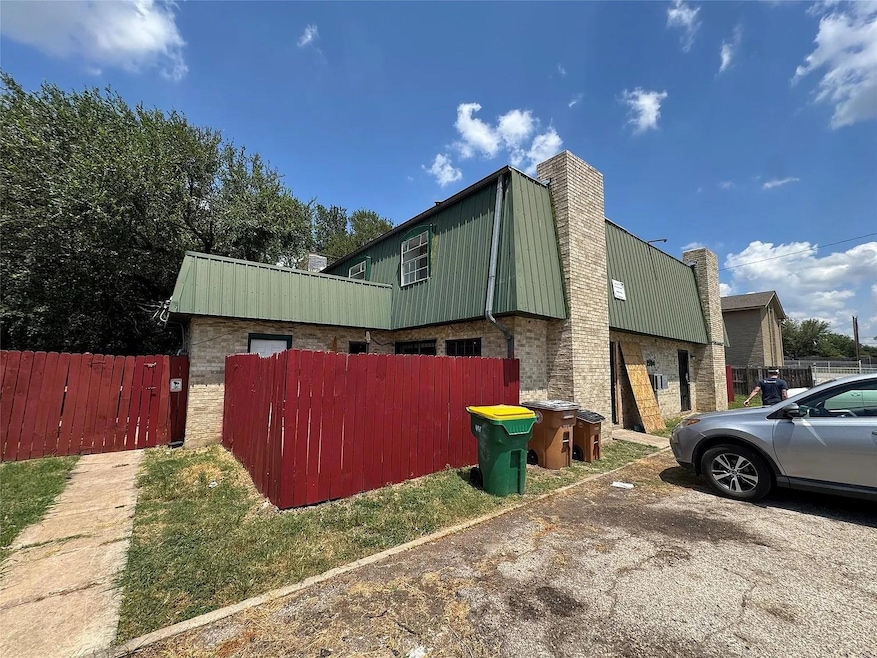 2904 Sweeney Ln unit C, Austin, TX 78723 - photo 1