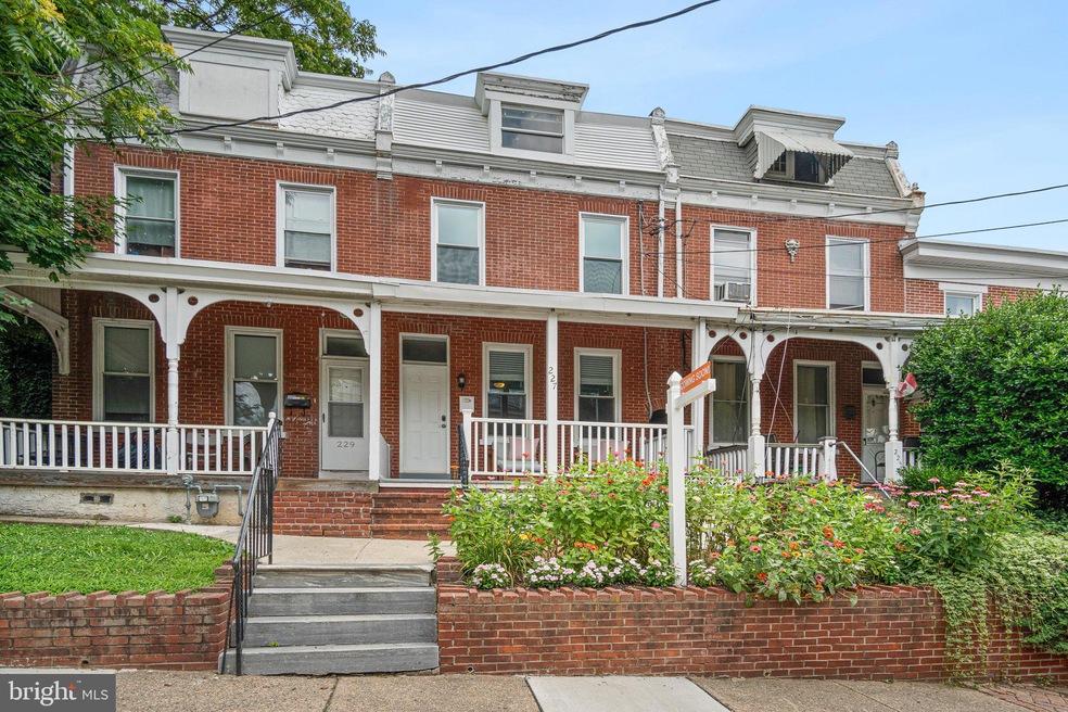 227 W 17th St, Wilmington, DE 19802 - photo 1