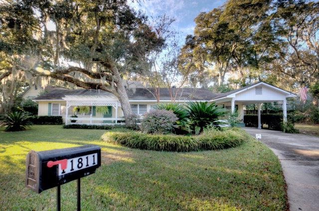 11811 Old Demere Rd, St. Simons Island, GA 31522 - photo 1