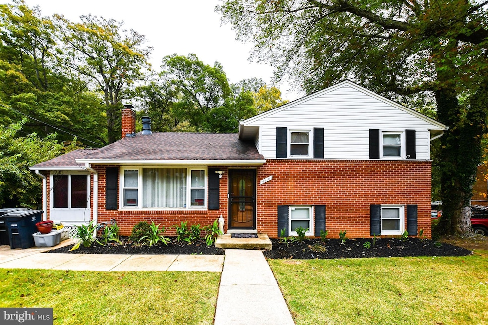 For Sale $549,900 • Co-Listing Agent