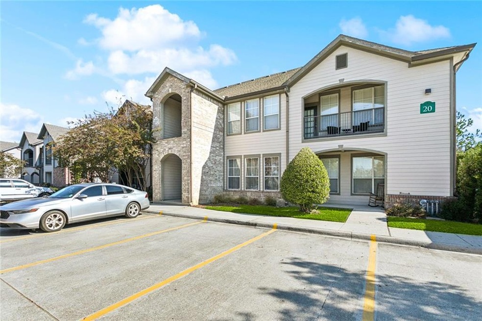 350 Emerald Forest Blvd unit 20102, Covington, LA 70433 - photo 1