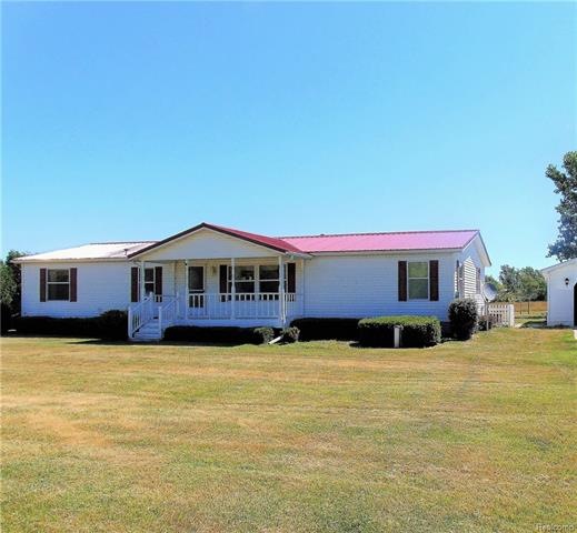 Front - NOTICE THE NEW METAL ROOF.jpg