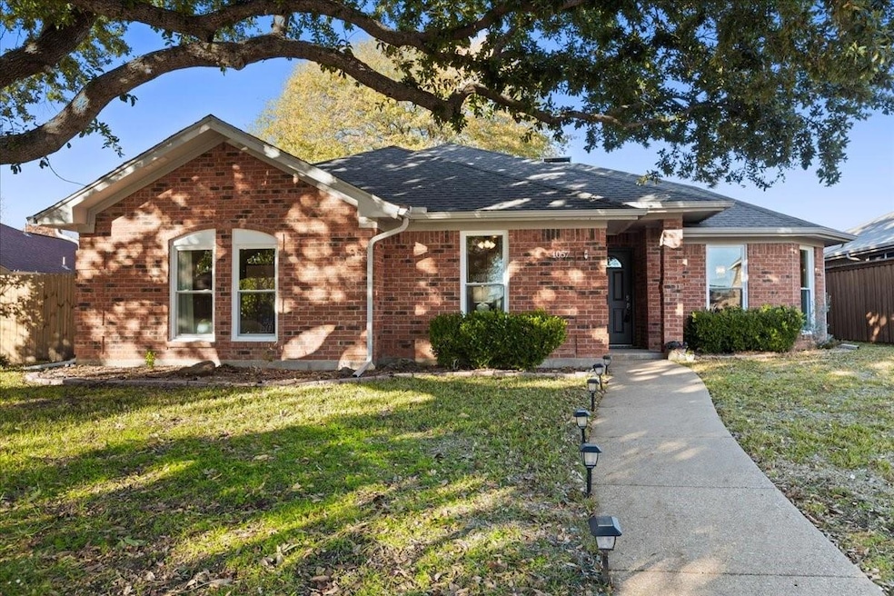 1057 Surrey Cir, Wylie, TX 75098 - photo 1