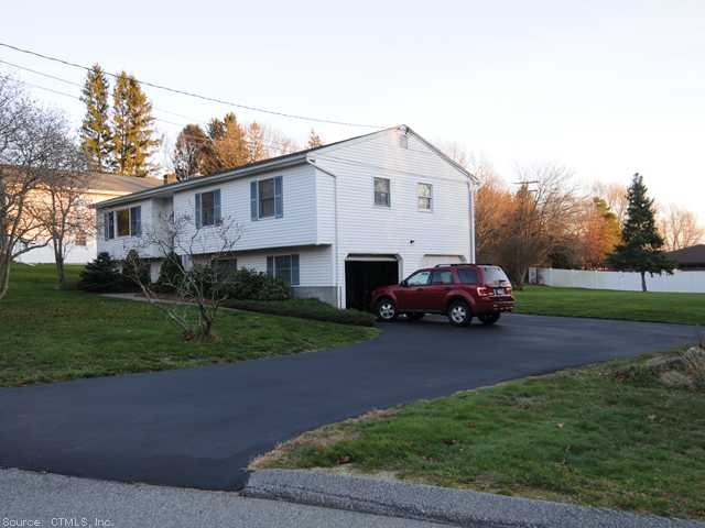27 Affeldt Dr, Groton, CT 06340 - photo 1