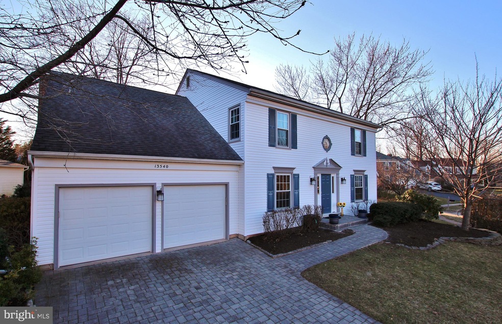 13540 Smallwood Ln, Chantilly, VA 20151 - photo 1