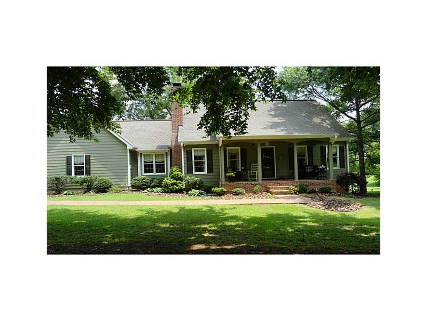 Exterior Front. Welcome Home to 11425 Hackett Rd i