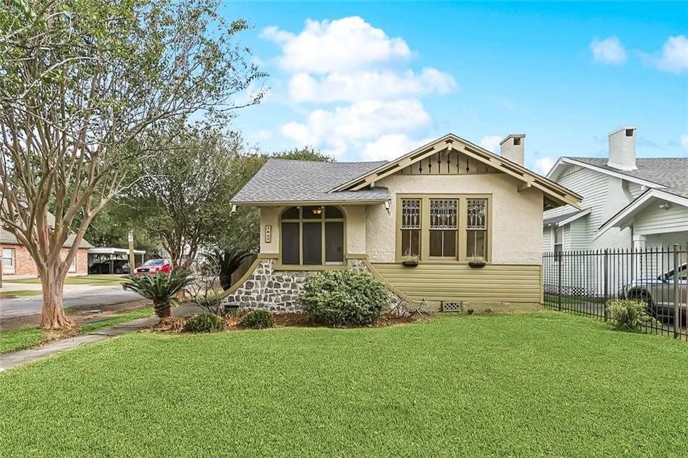 2837 Calhoun St, New Orleans, LA 70118 - photo 1