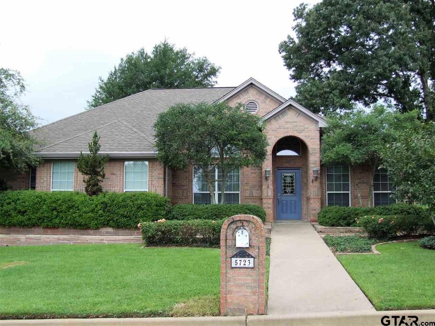5723 5723 Gloucester, Tyler, TX 75707 - photo 1