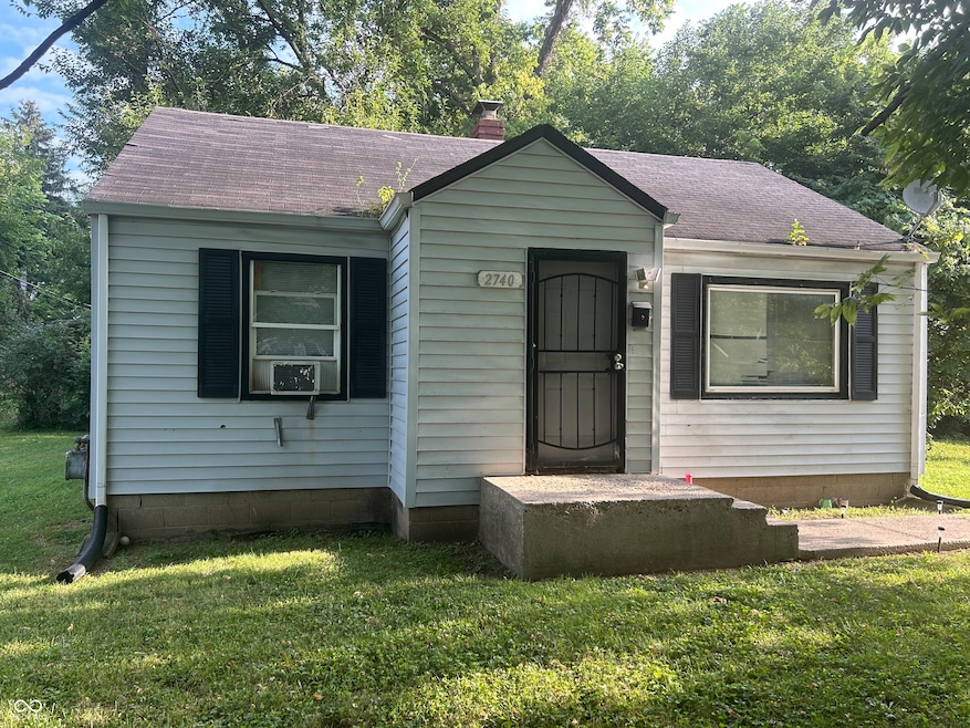 2740 E 37th St, Indianapolis, IN 46218 - photo 1