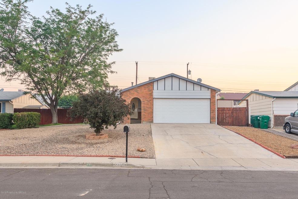 4120 Windsor Dr, Farmington, NM 87402 - photo 1