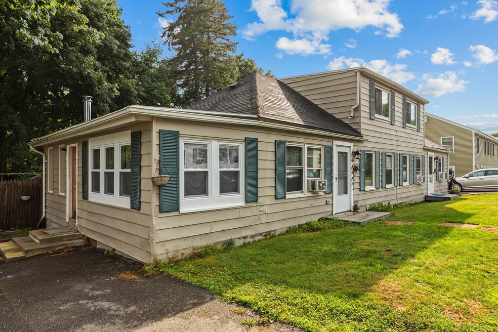 8-10 Bicknell St, Kittery, ME 03904 - photo 1