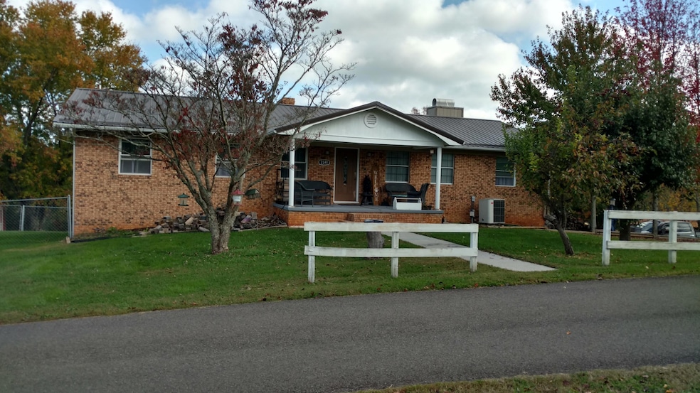 2241 Joe Stephens Rd, Morristown, TN 37814 - photo 1