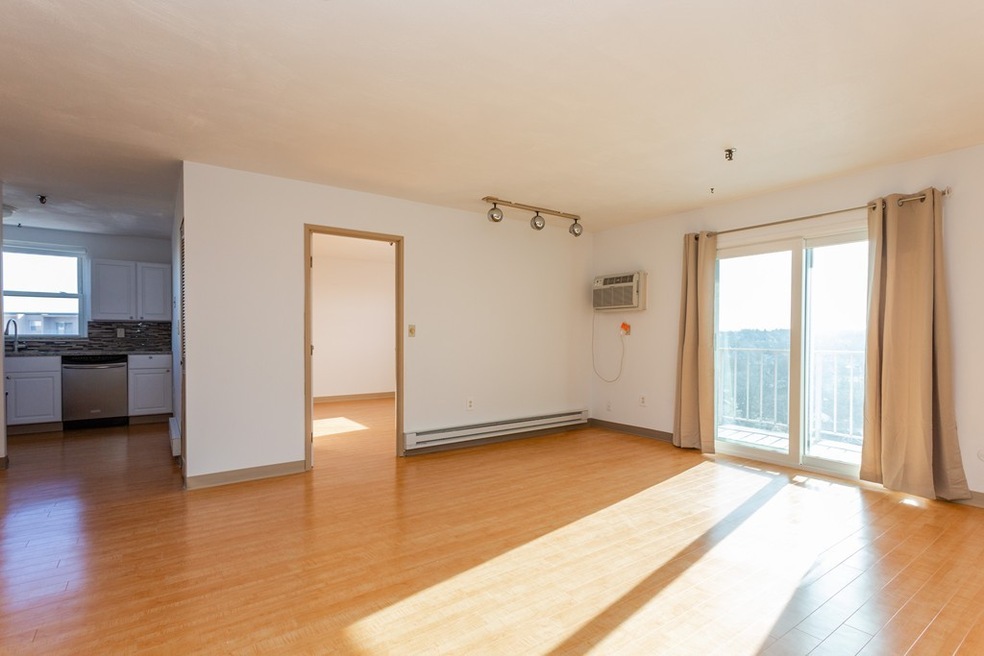 Sagamore Place Condominiums unit 1218, Quincy, MA 02171 - photo 1