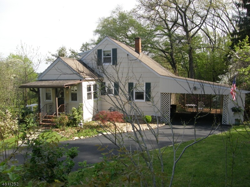 17 Sophia St, Bloomingdale, NJ 07403 - photo 1