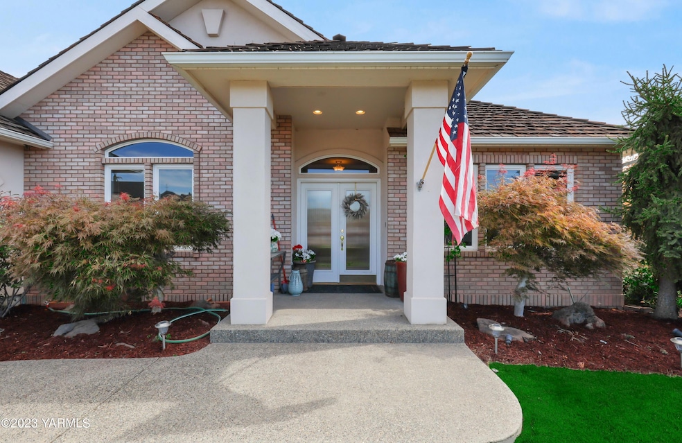 223 N 73rd-21