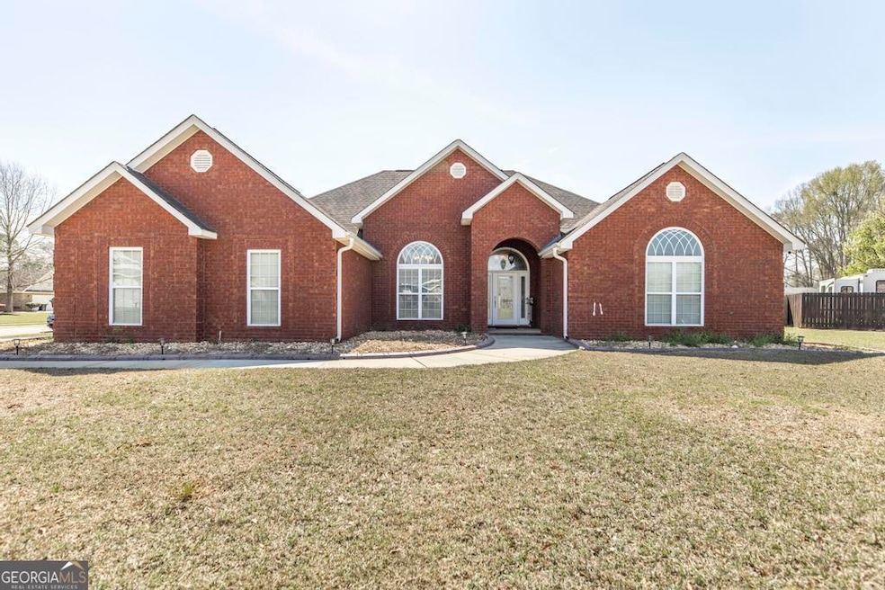 Sold $305,000