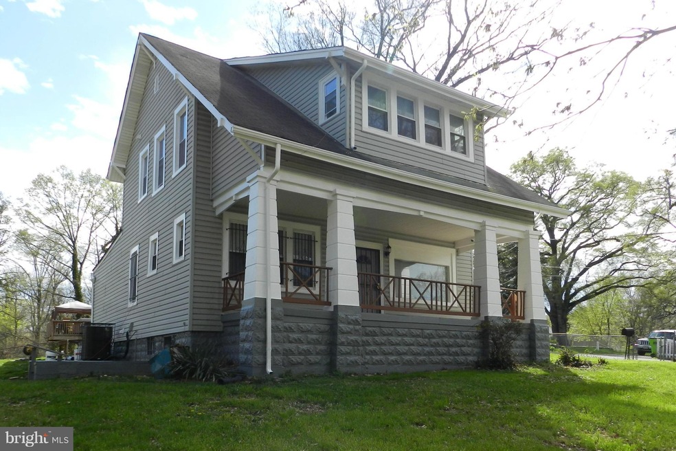 5211 Cumberland St, Capitol Heights, MD 20743 - photo 1