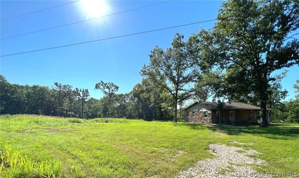 County home on 4.55 acres